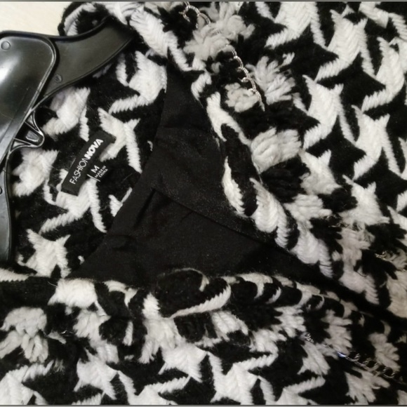 FASHION NOVA Houndstooth Chain Jacket - Picture 4 of 16